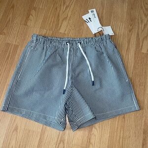 NWT Zara Men’s Gray & White Striped Stretch Waist Swim Trunks Size Medium